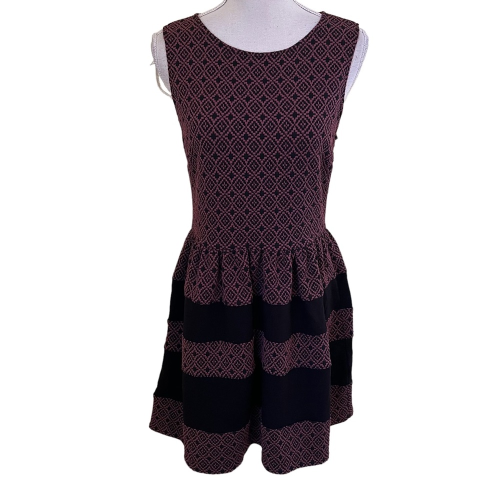 Bar III Black and Pink Knit Sleeveless "Nocturne" Skater Style Dress XL - Picture 2 of 9